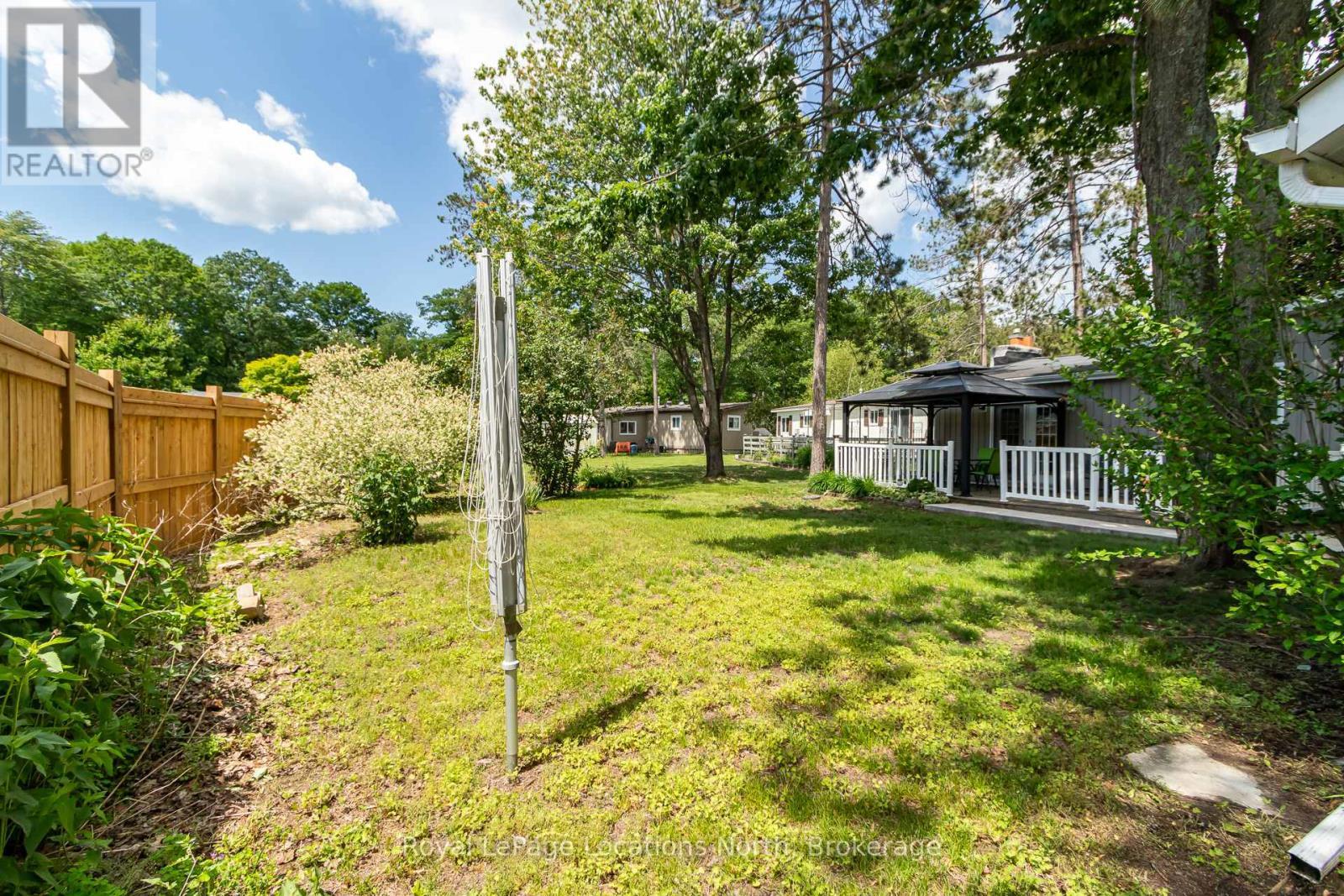 5 Golf Avenue E, Wasaga Beach, ON