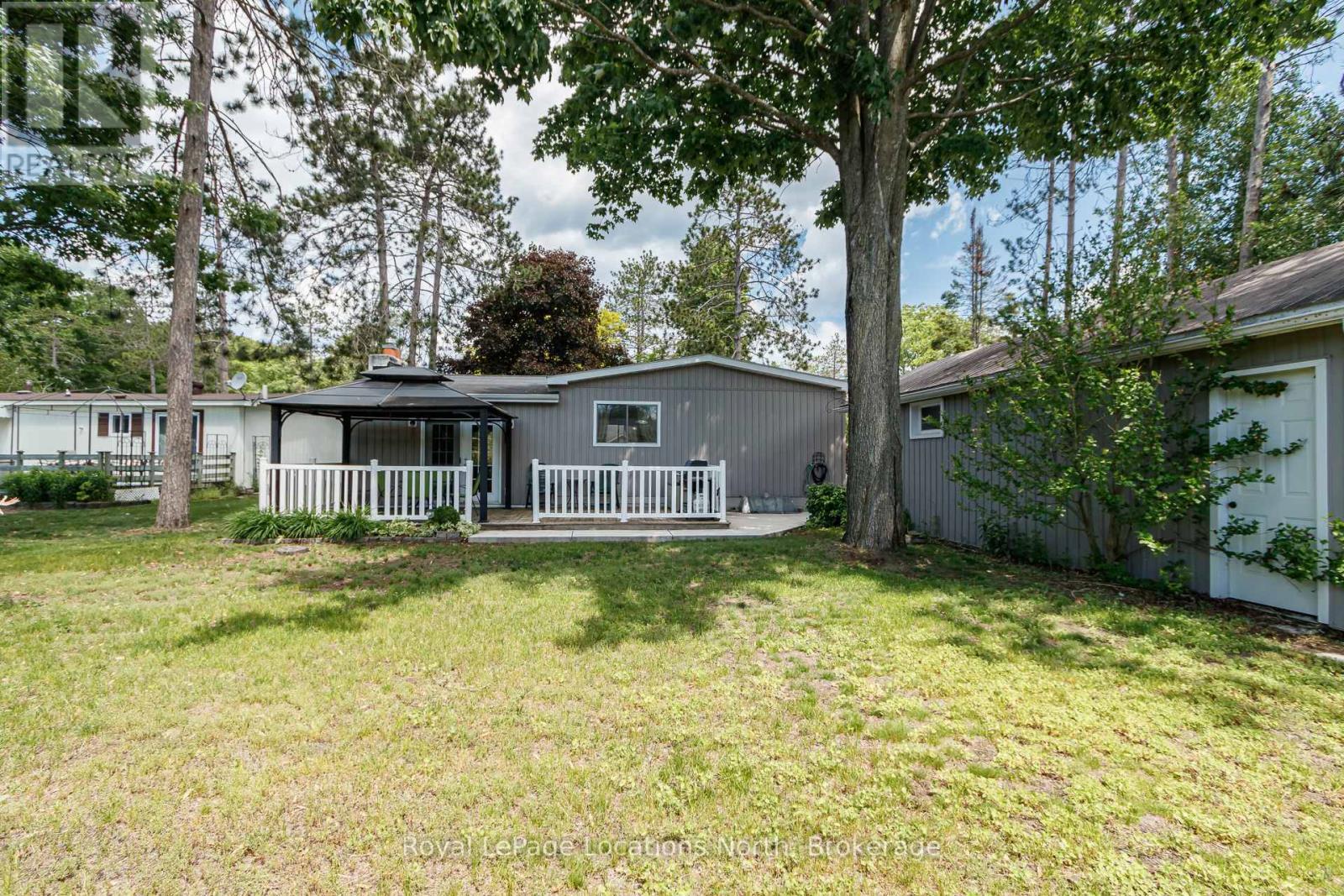 5 Golf Avenue E, Wasaga Beach, ON