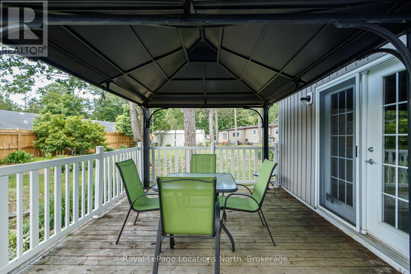 5 Golf Avenue E, Wasaga Beach, ON