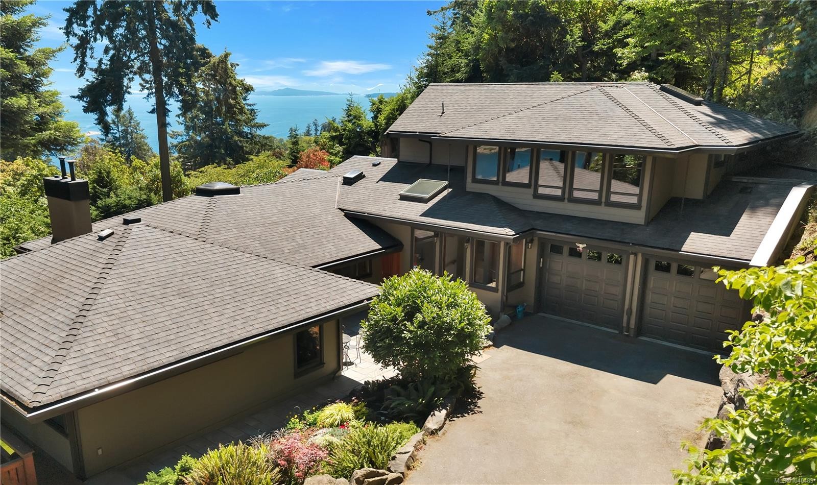 1370 Ivor Rd, Nanaimo, BC