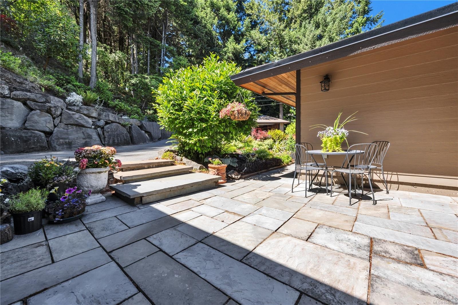 1370 Ivor Rd, Nanaimo, BC