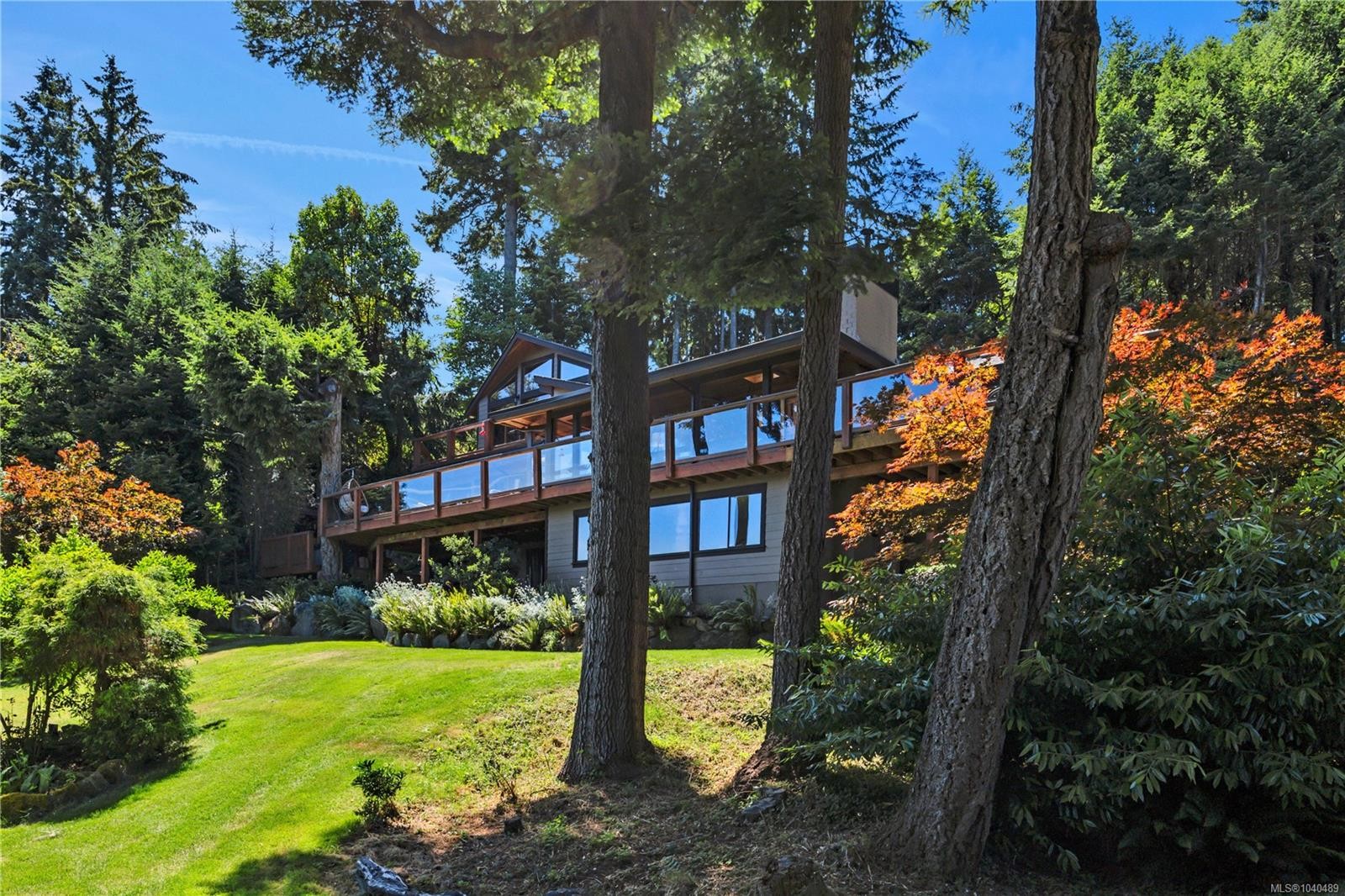 1370 Ivor Rd, Nanaimo, BC
