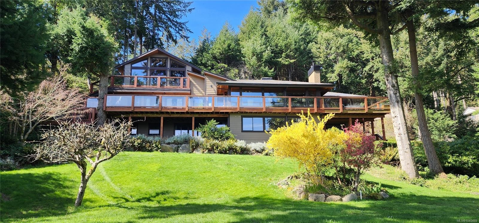 1370 Ivor Rd, Nanaimo, BC