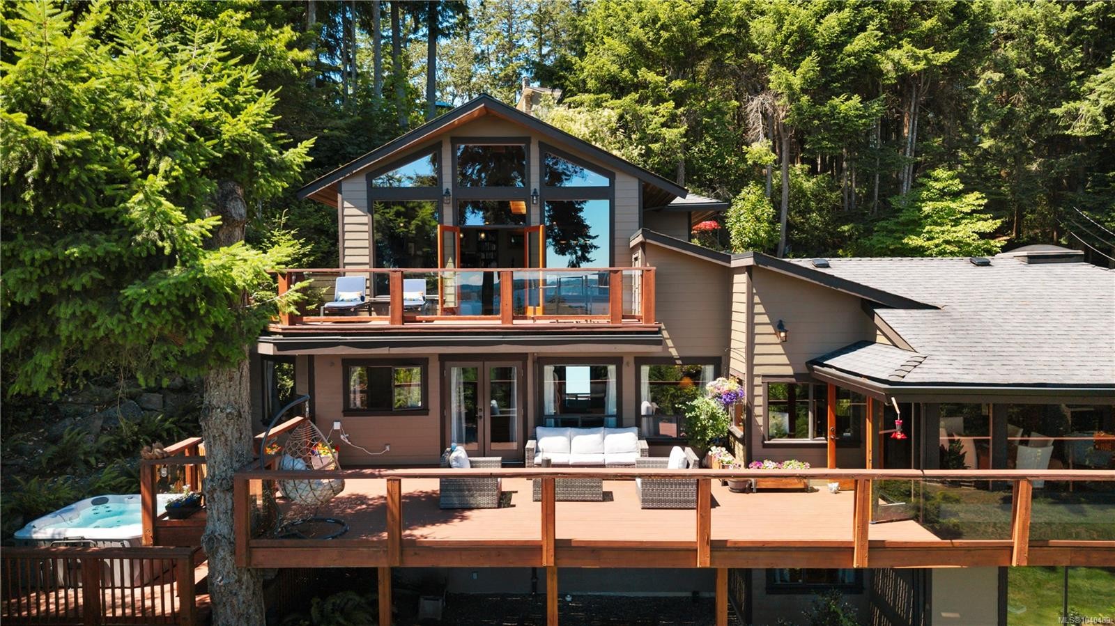 1370 Ivor Rd, Nanaimo, BC