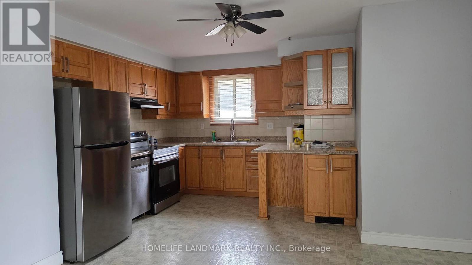 33 Elora Drive, Hamilton, ON