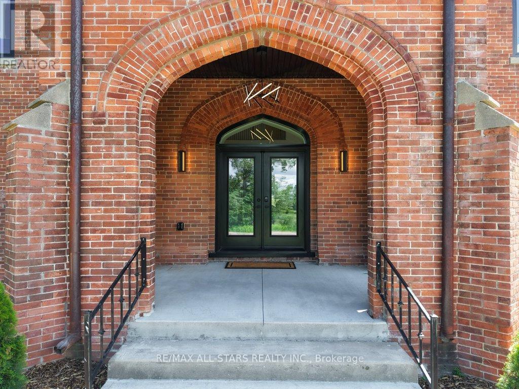 16205 Sideroad 17A Road, Brock, ON
