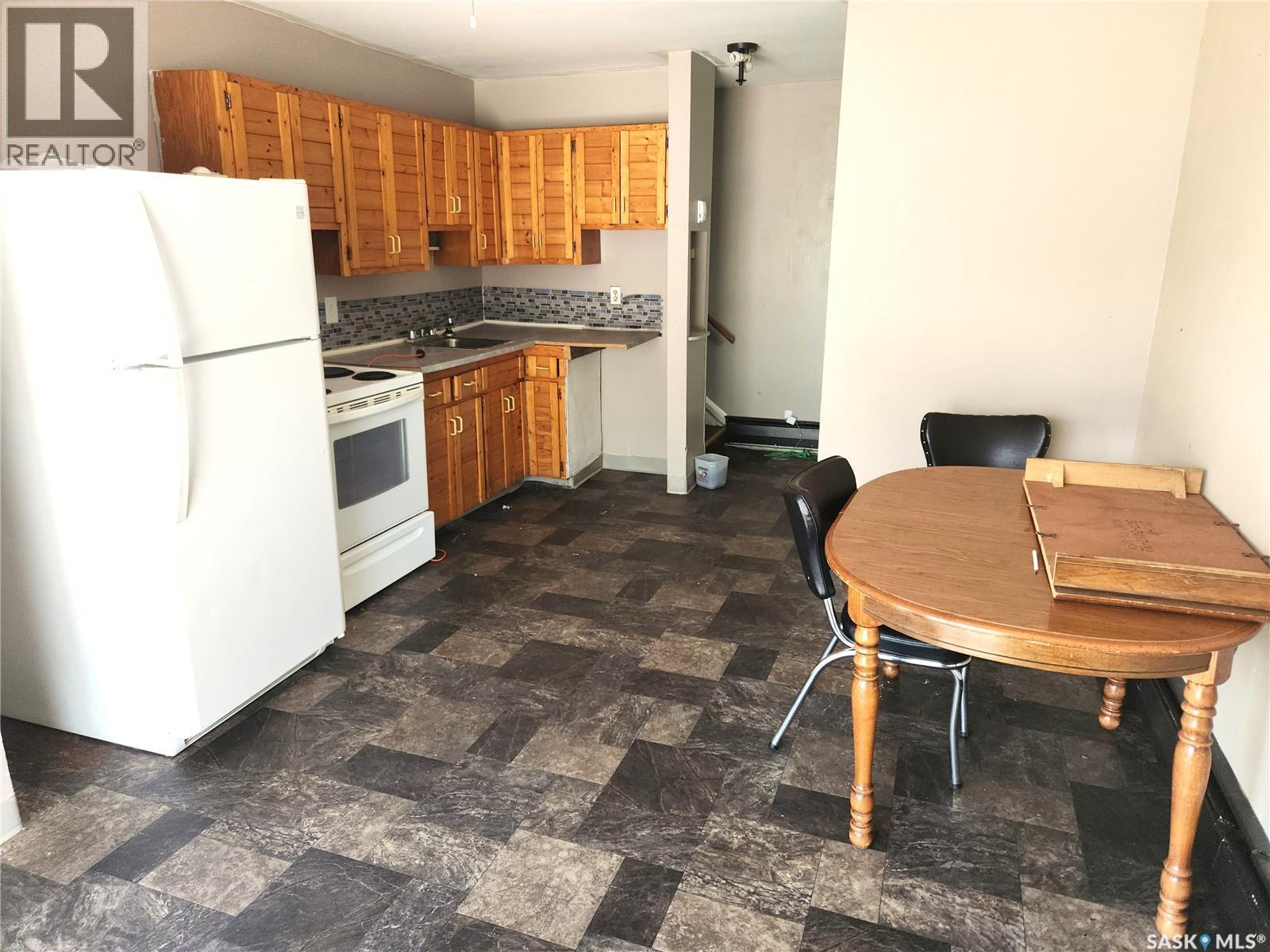 901 King Street, Estevan, SK