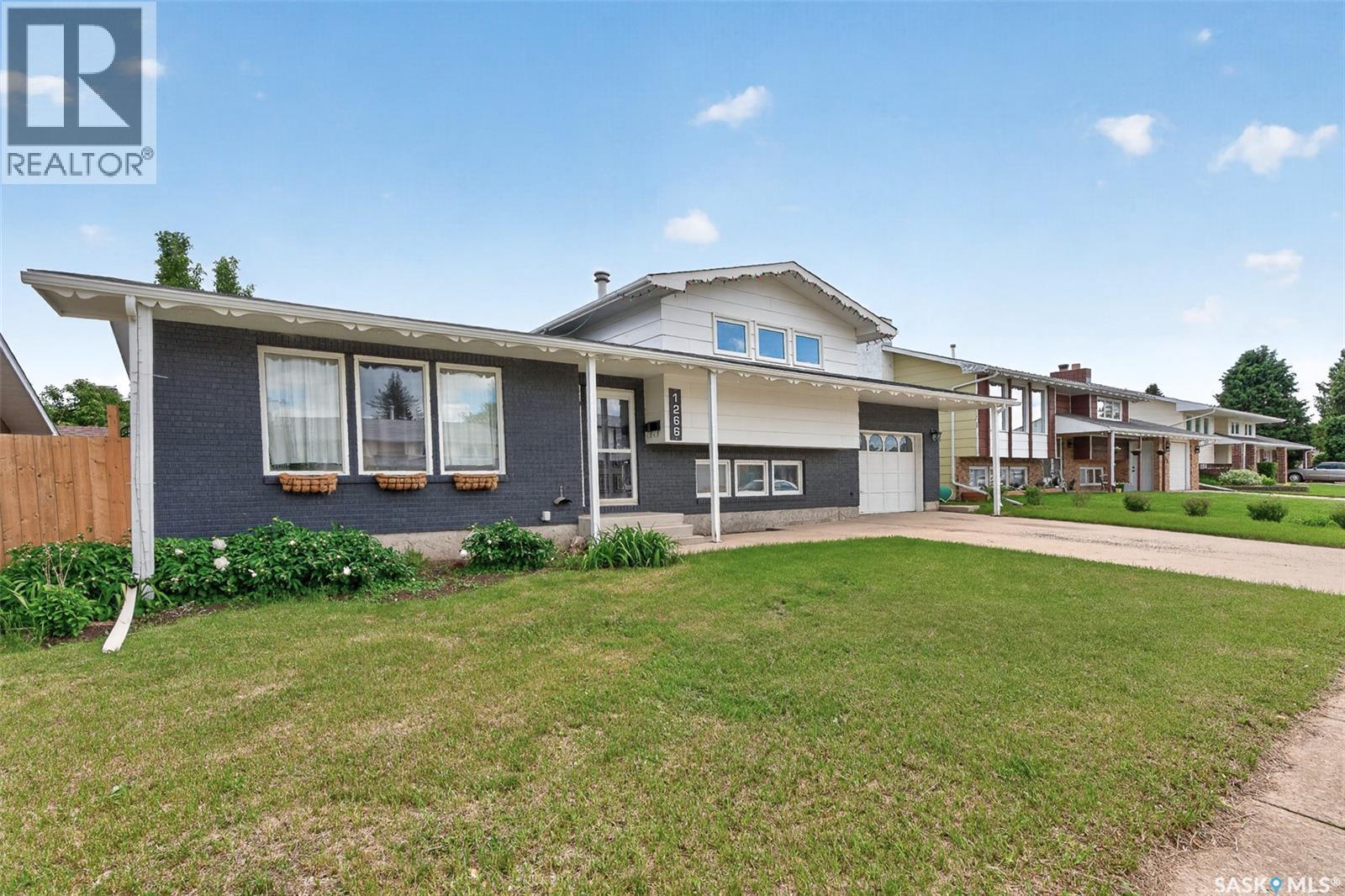 1266 Maybery Crescent, Moose Jaw, SK