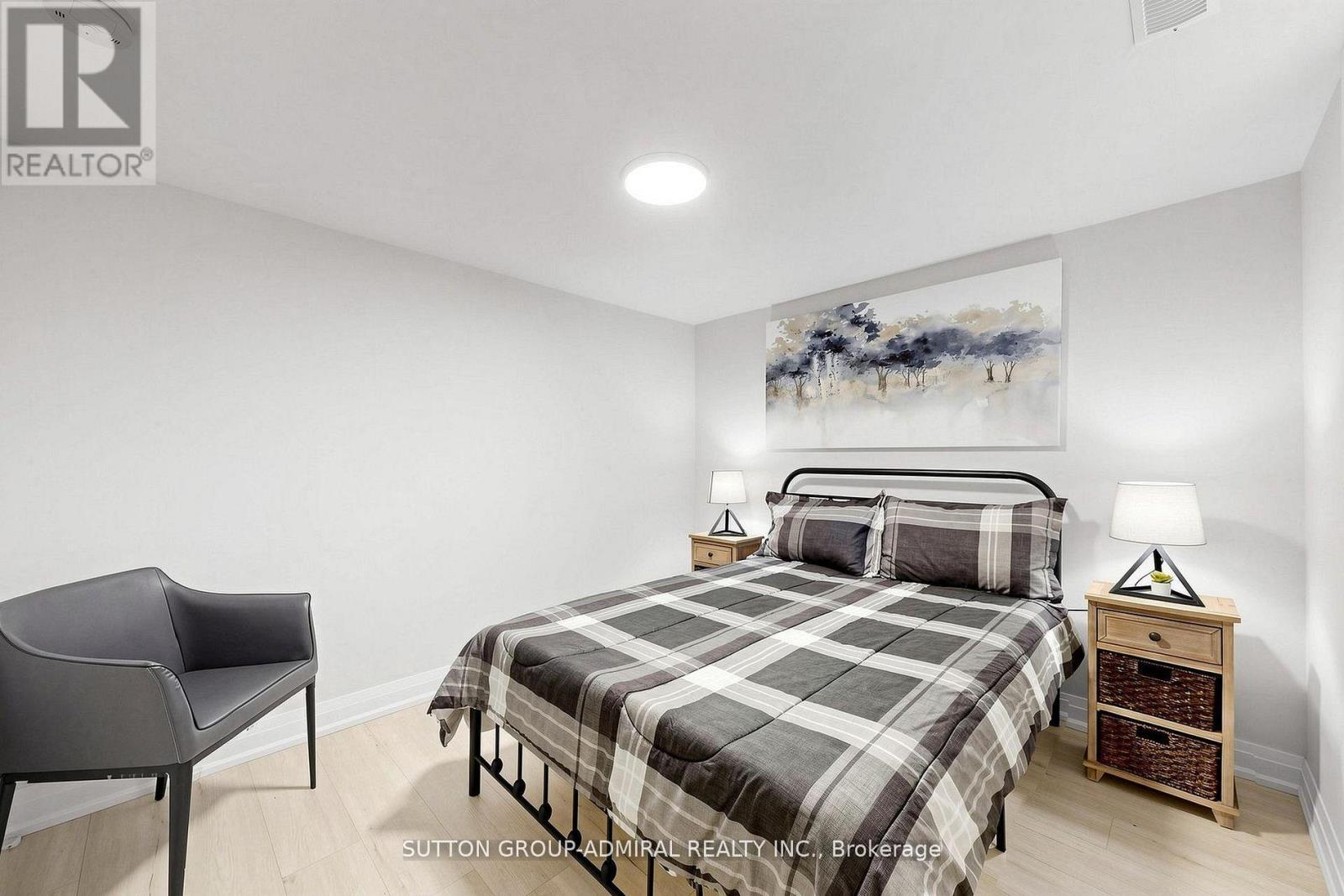 28 Timcourt Drive, Tiny, ON