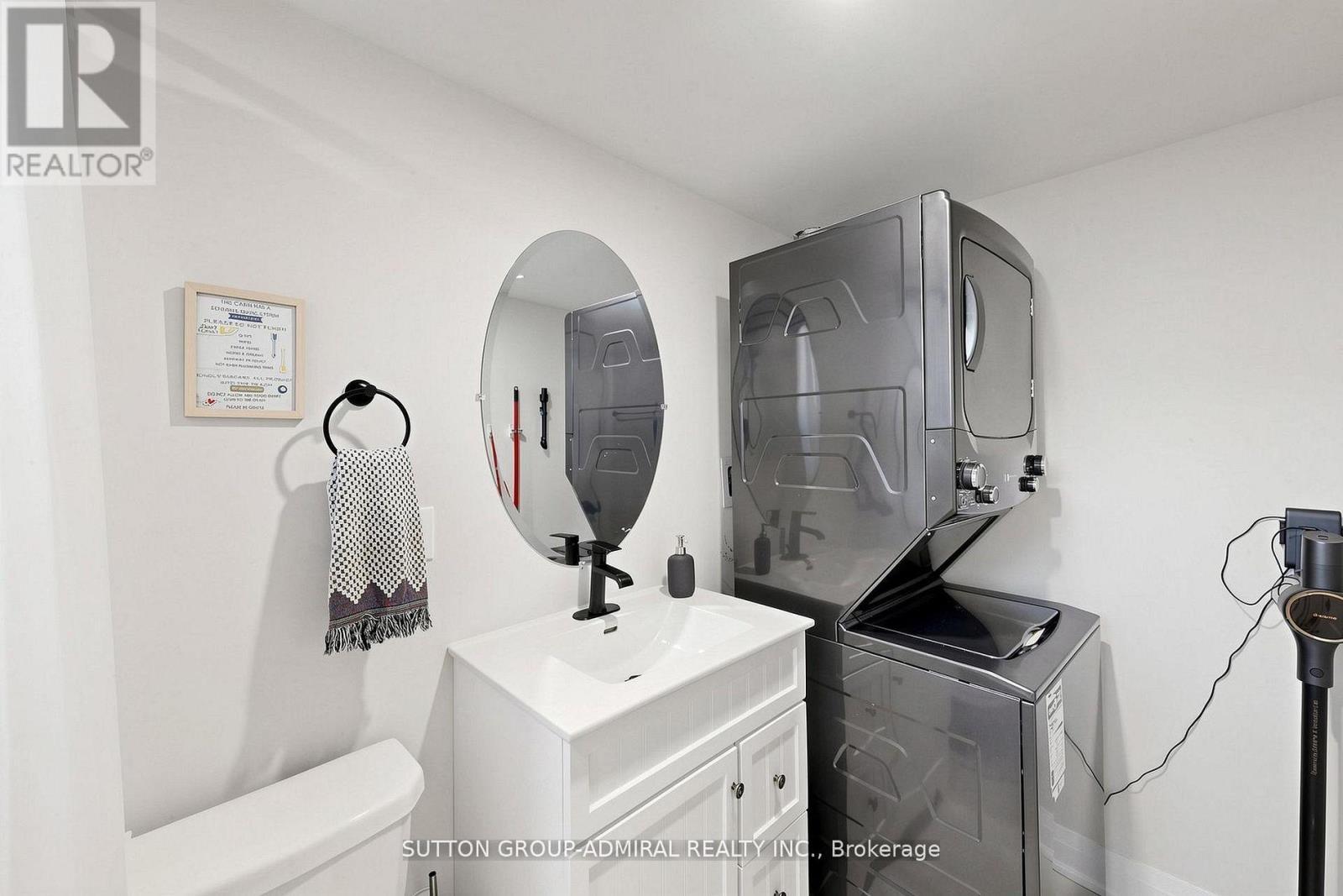 28 Timcourt Drive, Tiny, ON