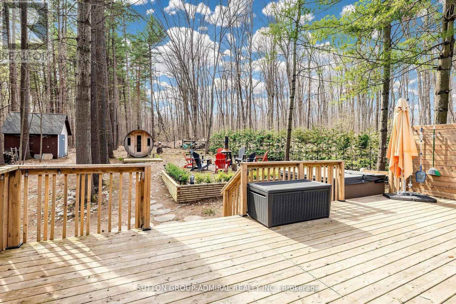 28 Timcourt Drive, Tiny, ON