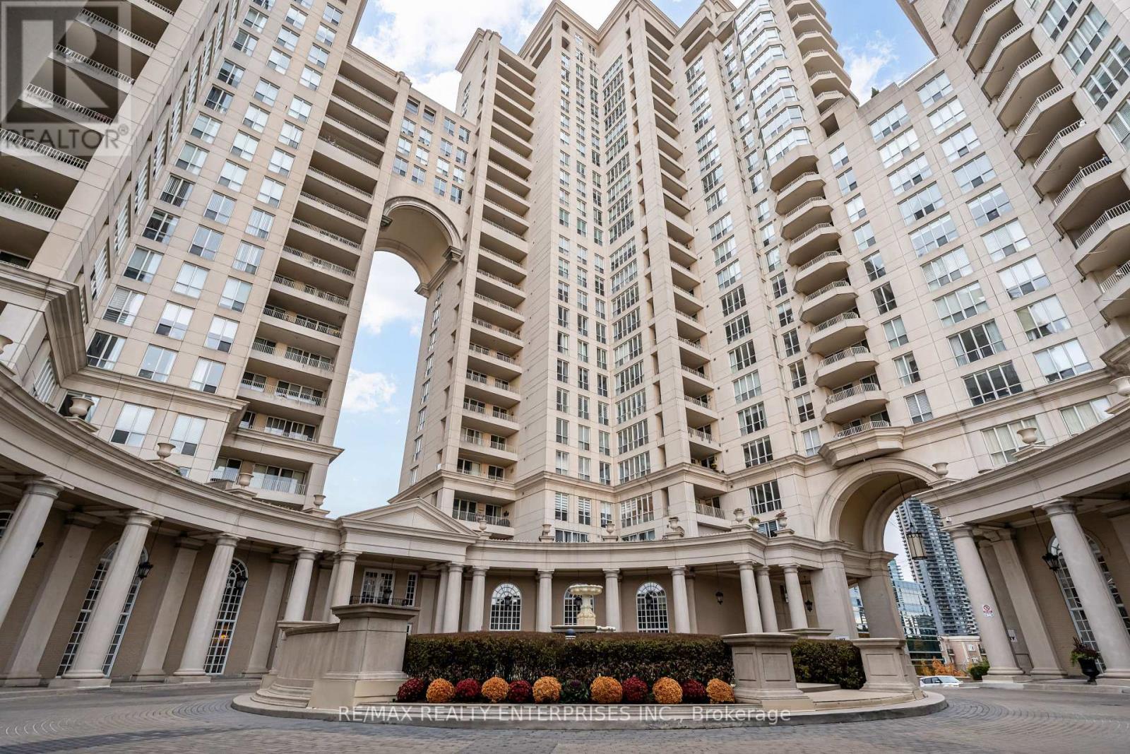 304 - 2285 Lake Shore Boulevard W, Toronto, ON