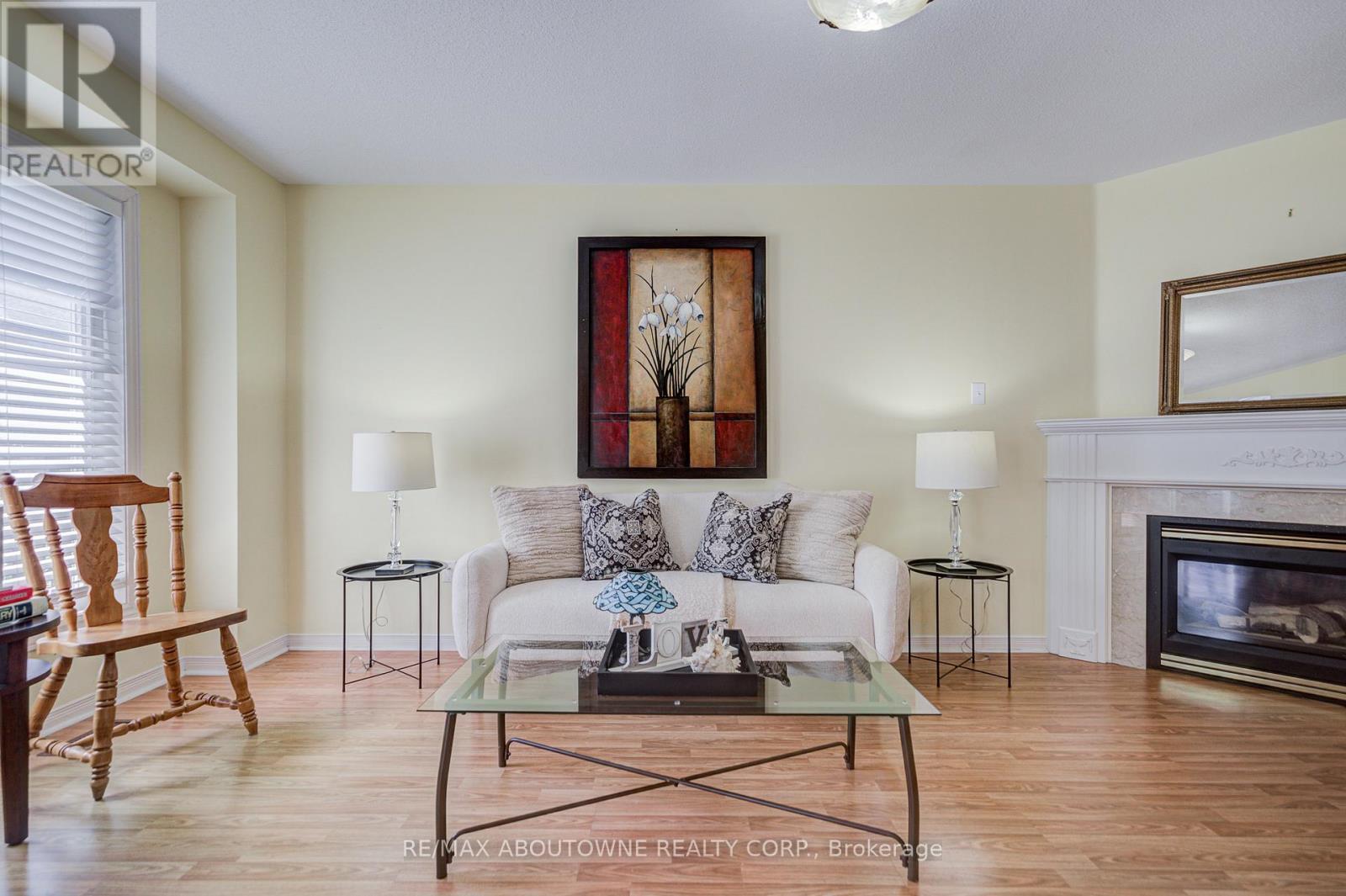 5128 Falconcrest Drive, Burlington, ON