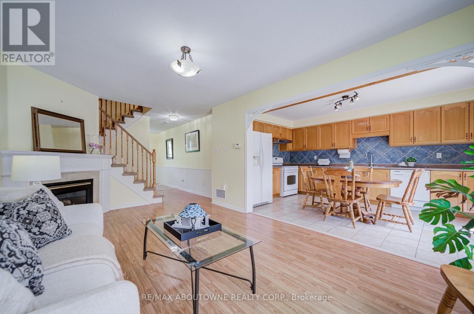 5128 Falconcrest Drive, Burlington, ON