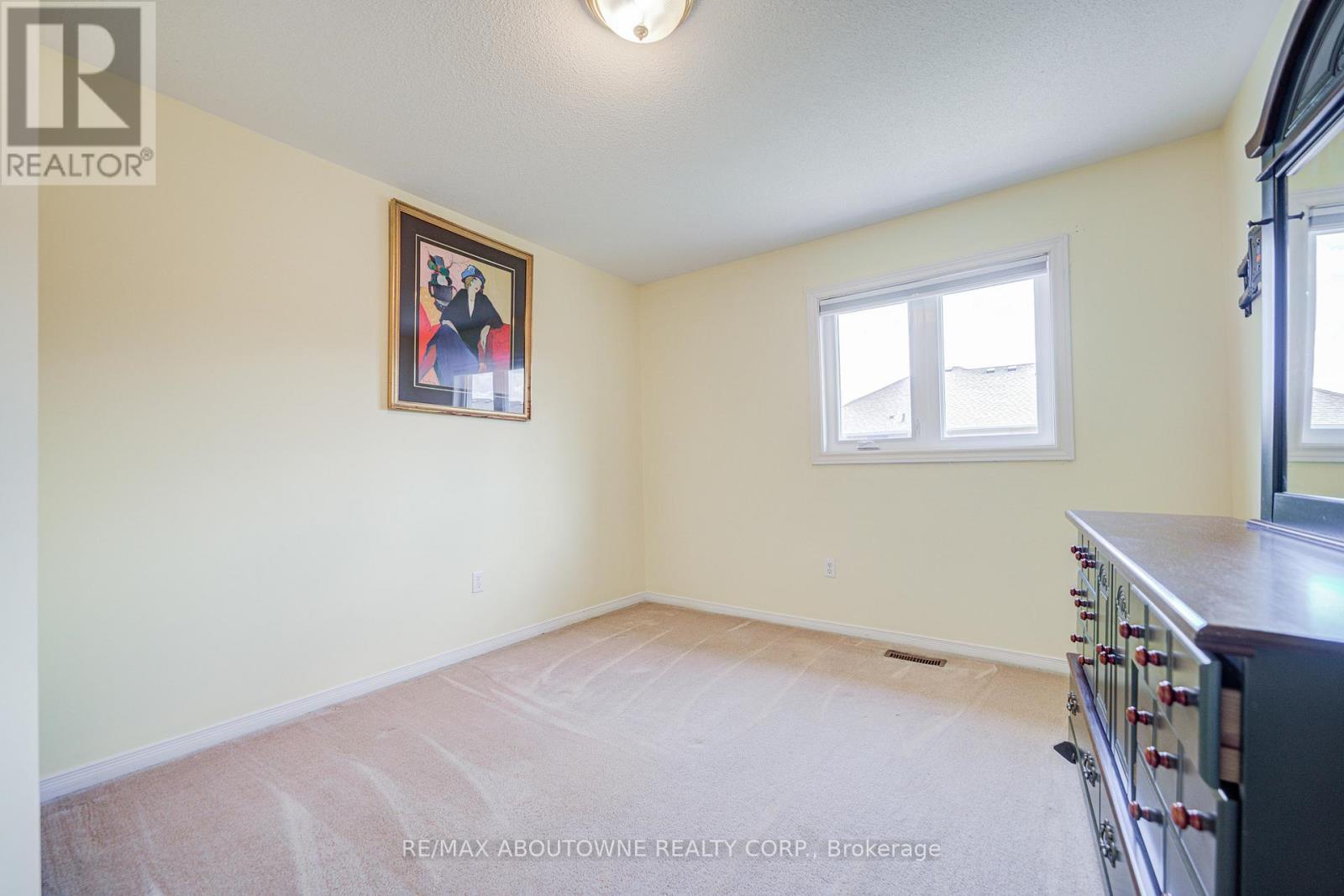 5128 Falconcrest Drive, Burlington, ON