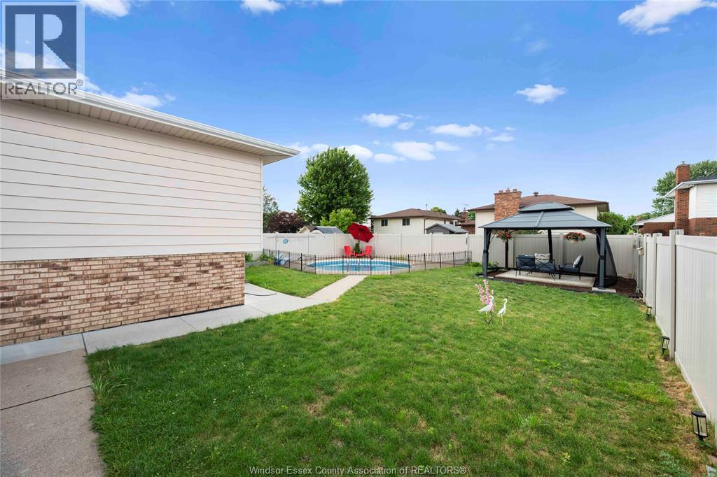 12184 Mcnorton, Tecumseh, ON