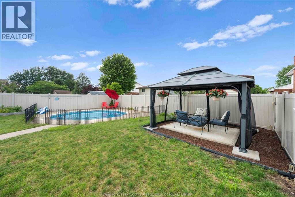 12184 Mcnorton, Tecumseh, ON