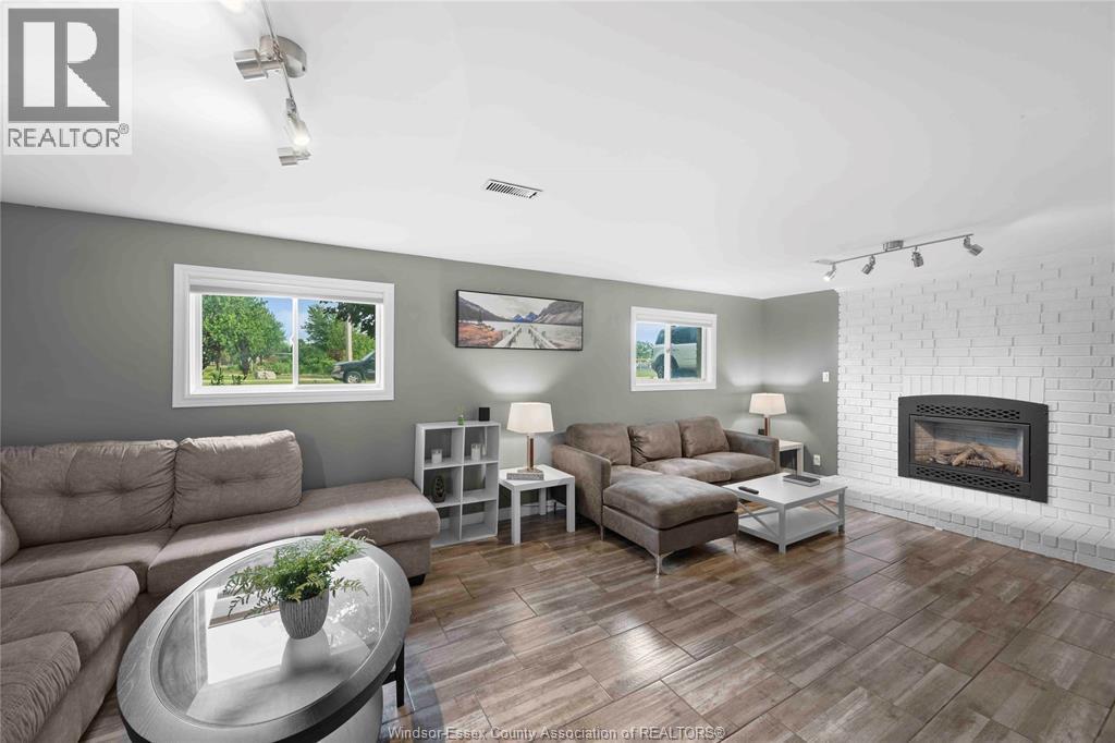12184 Mcnorton, Tecumseh, ON