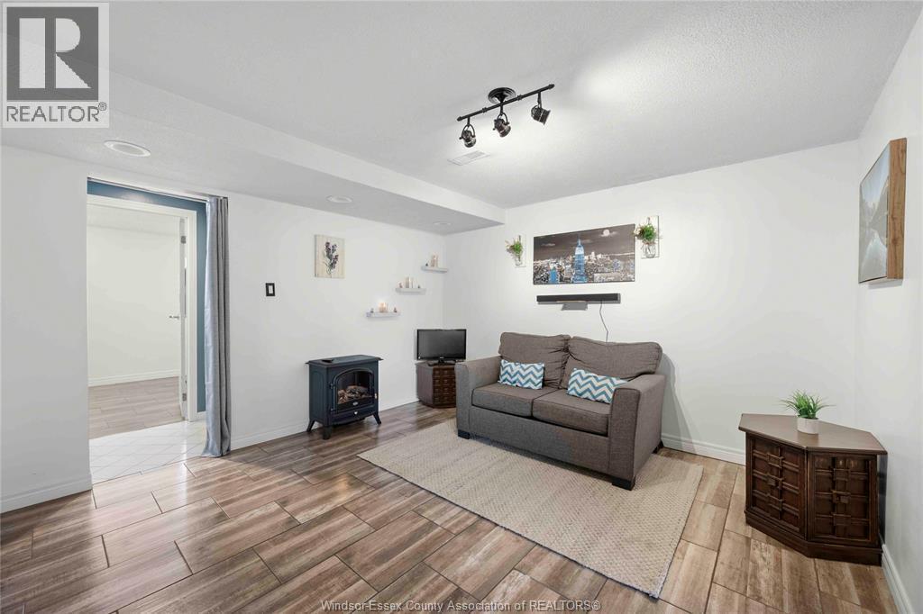 12184 Mcnorton, Tecumseh, ON