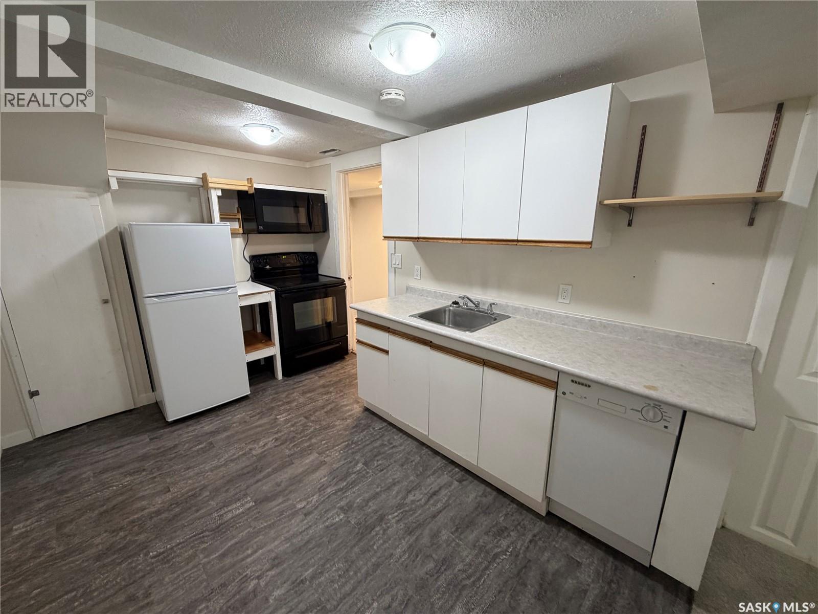 203 8Th Street W, Saskatoon, SK