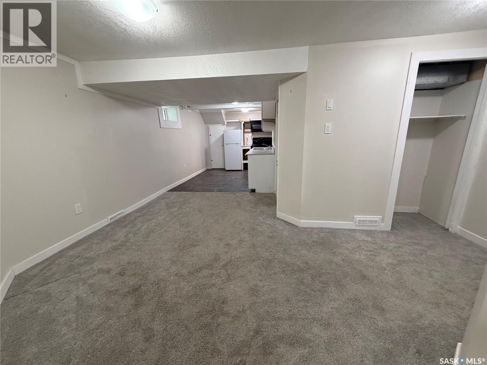 203 8Th Street W, Saskatoon, SK