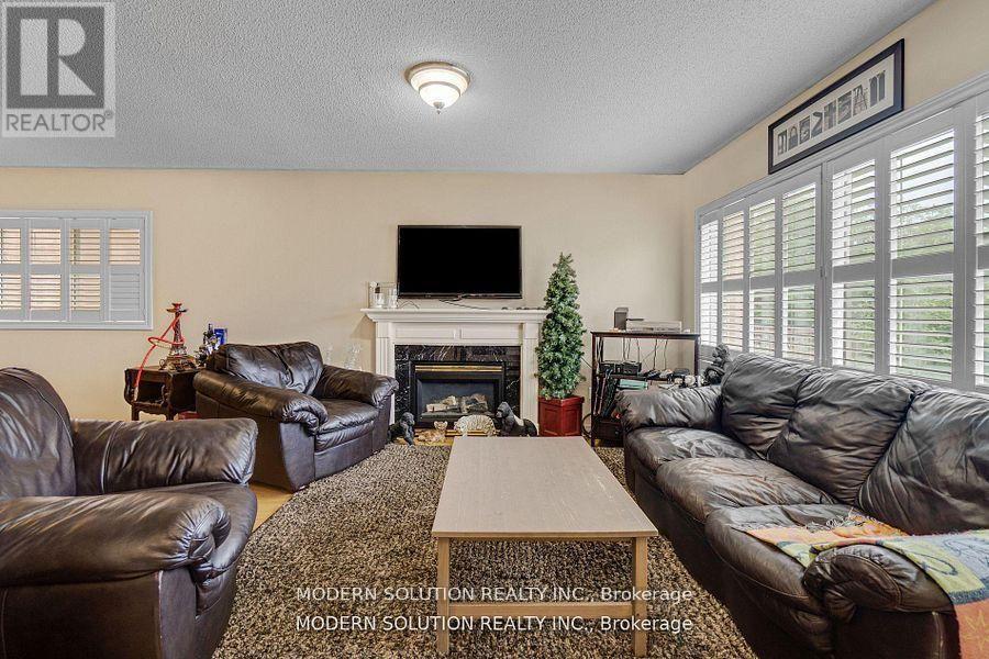 552 Wildgrass Road, Mississauga, ON