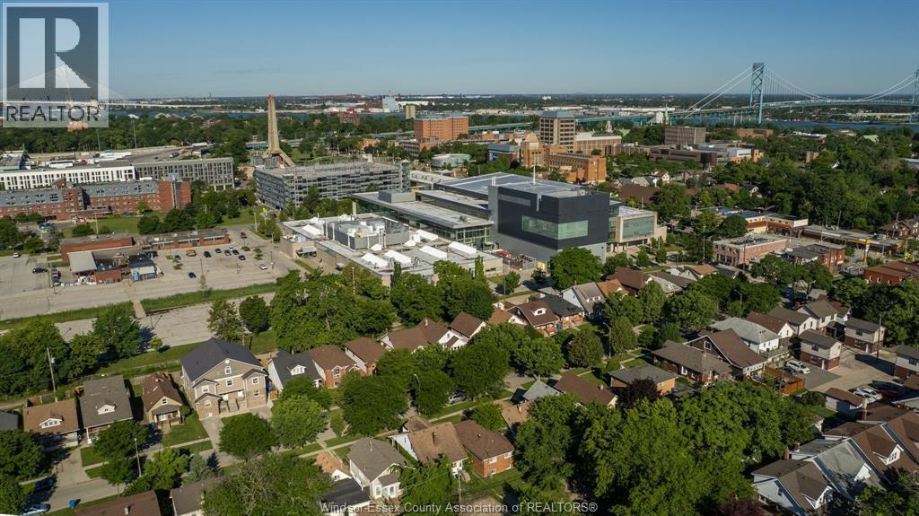 703 Randolph, Windsor, ON