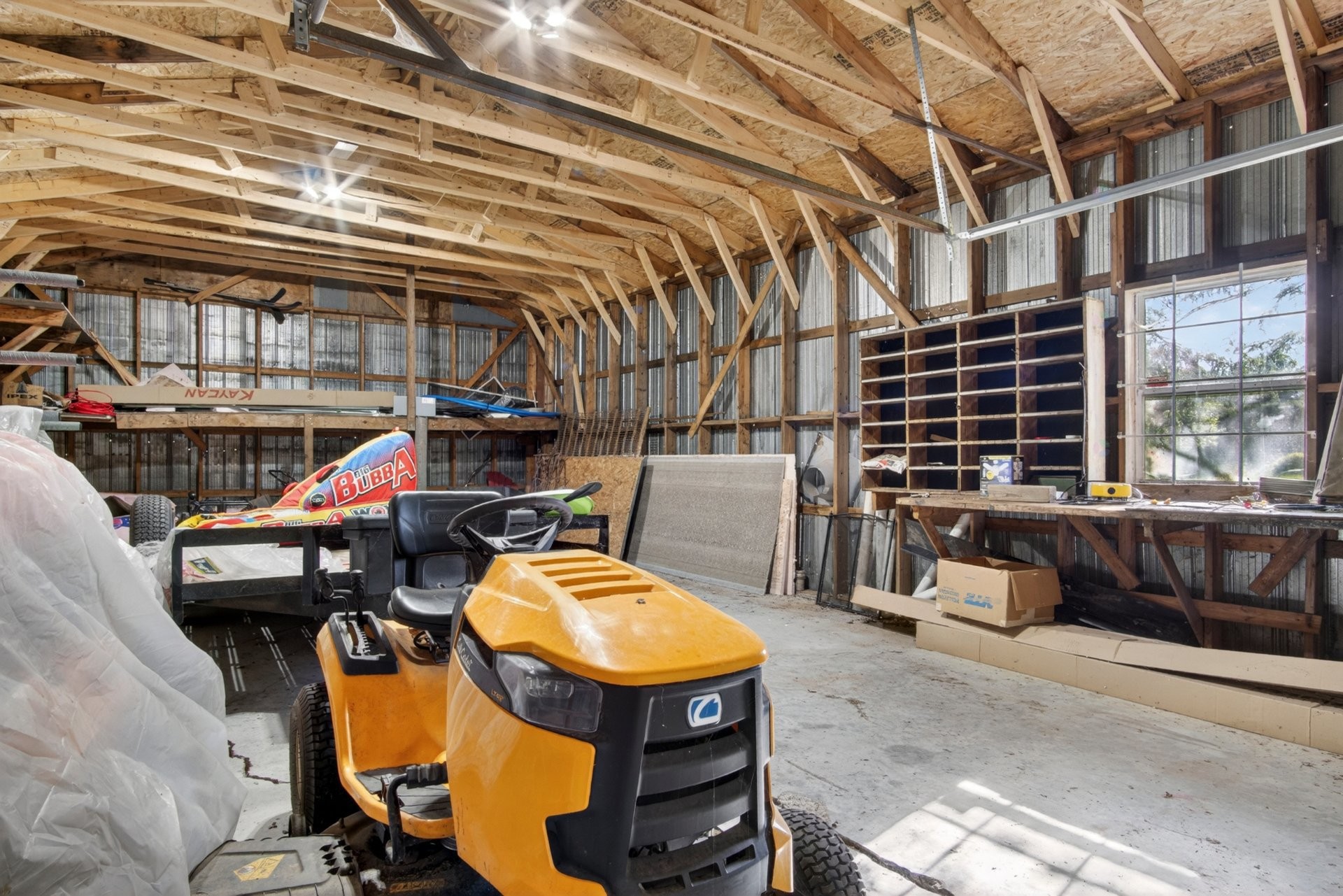 Garage - 566 Ch. Azarie, Lac-Simon, QC