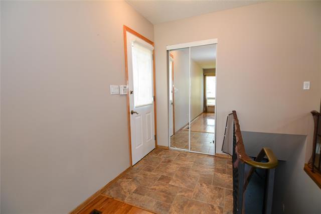 103 Lake Village Rd, Winnipeg, MB - Indoor Photo Showing Other Room
