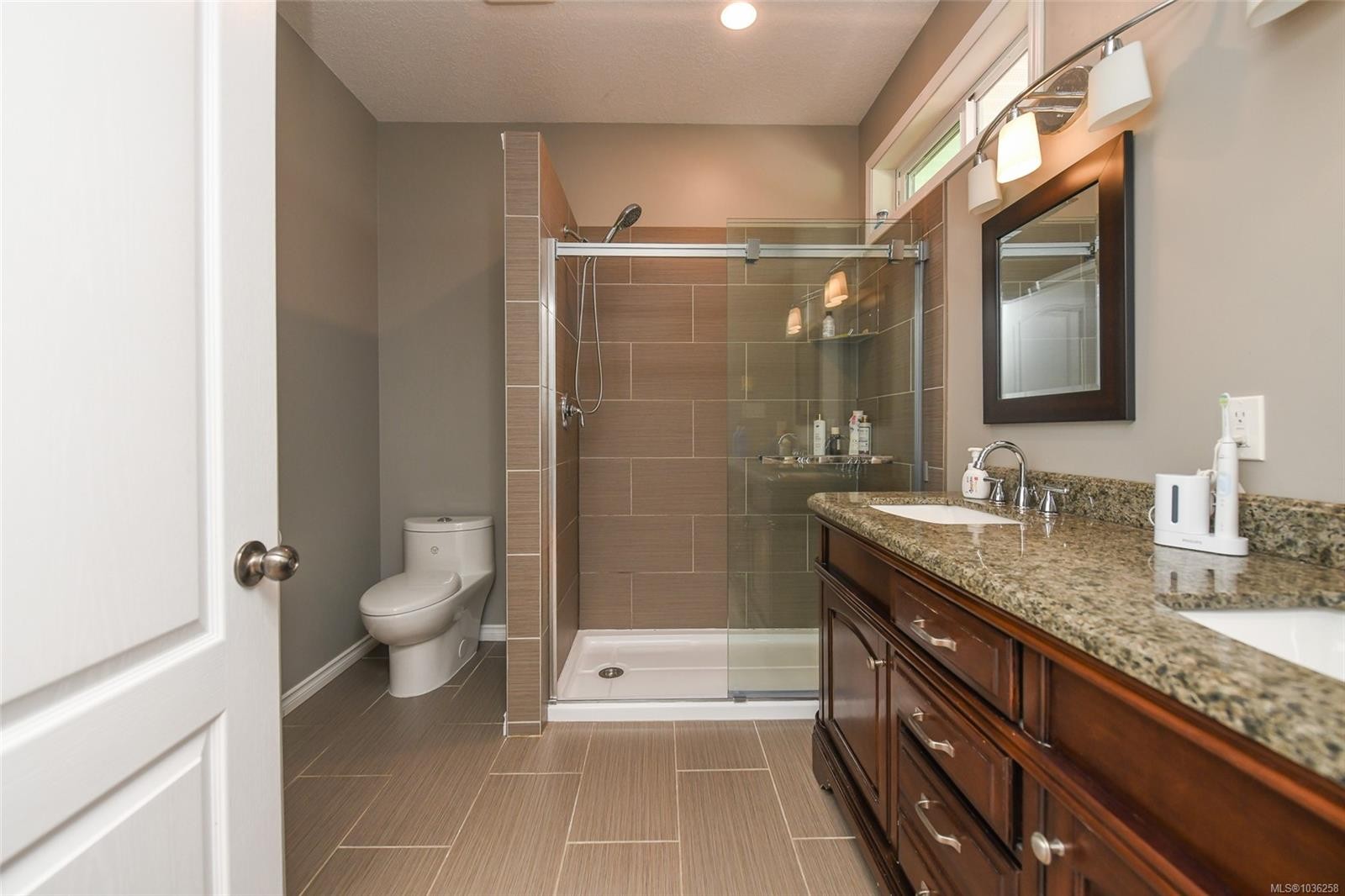 2133 Perth Pl, Courtenay, BC