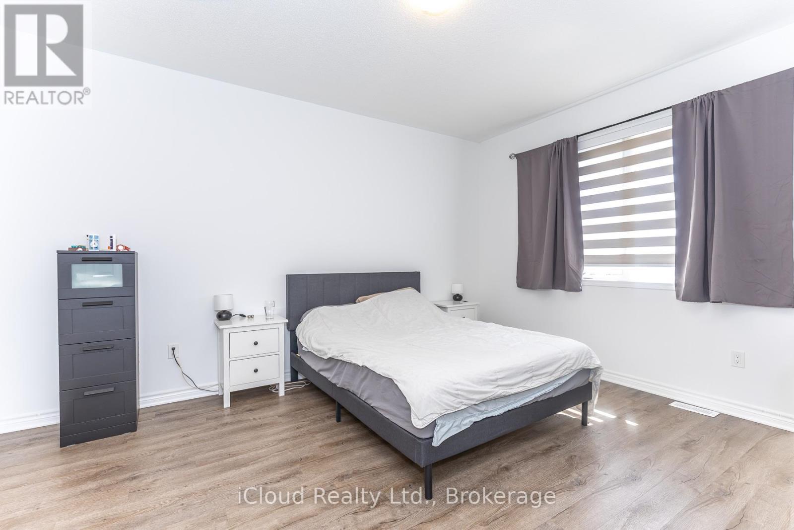 302 Calla Point, Milton, ON - Indoor Photo Showing Bedroom