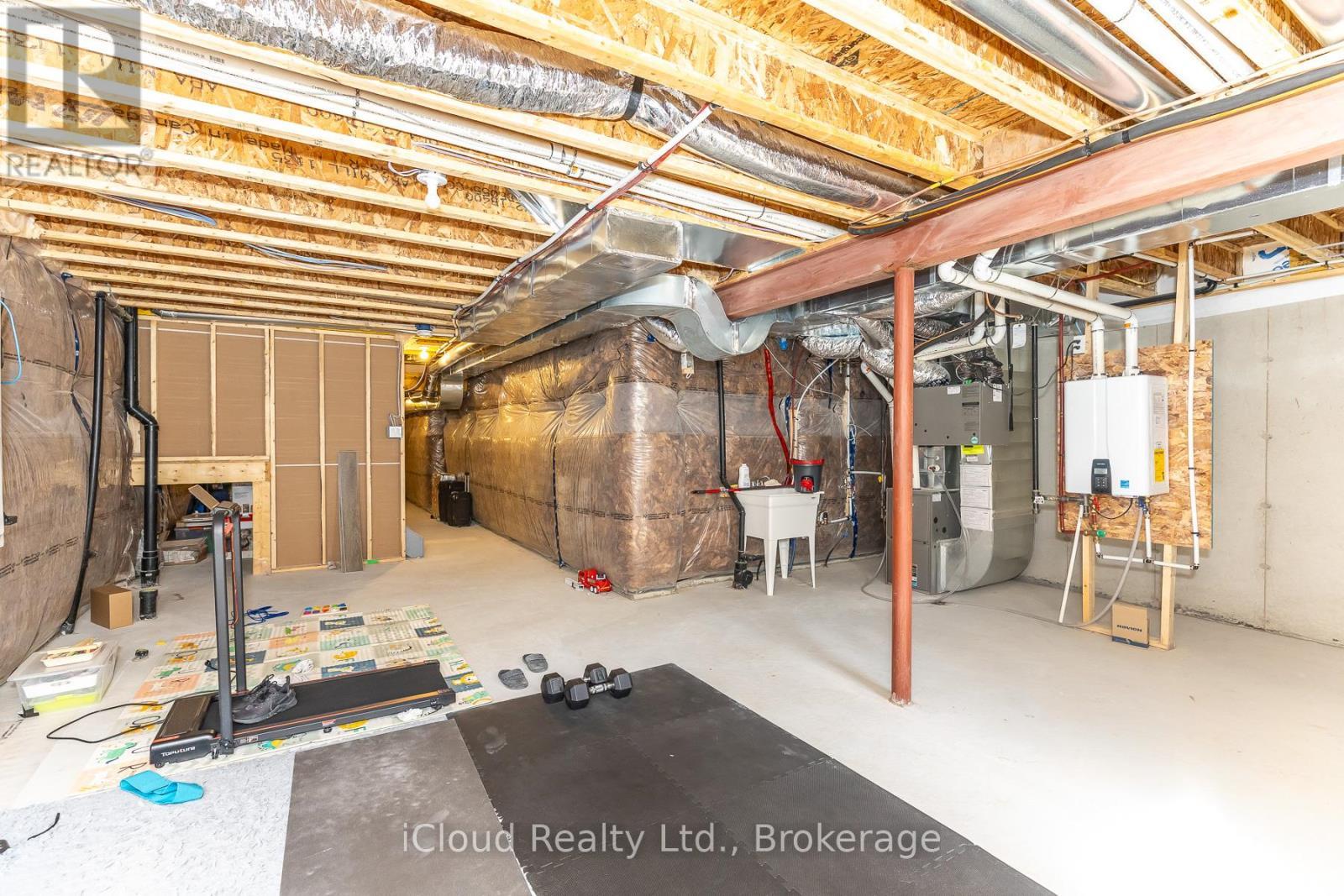 302 Calla Point, Milton, ON - Indoor Photo Showing Basement