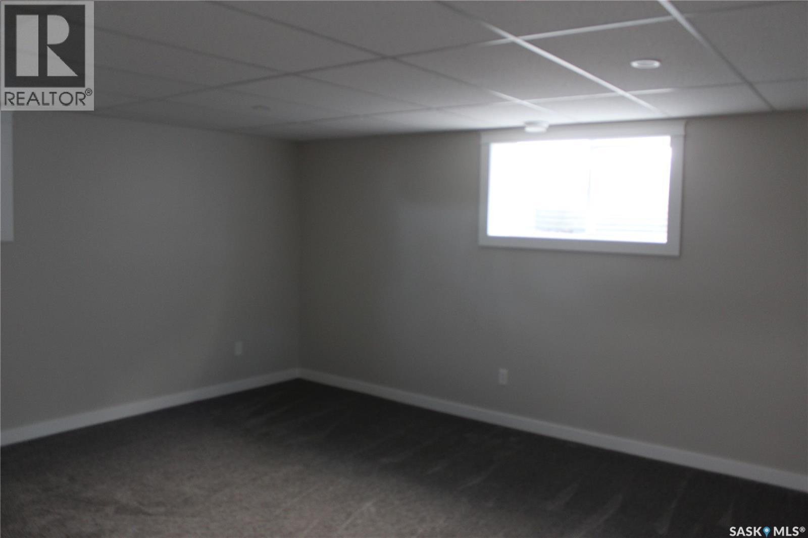 108 Erickson Street, Midale, SK - Indoor Photo Showing Other Room