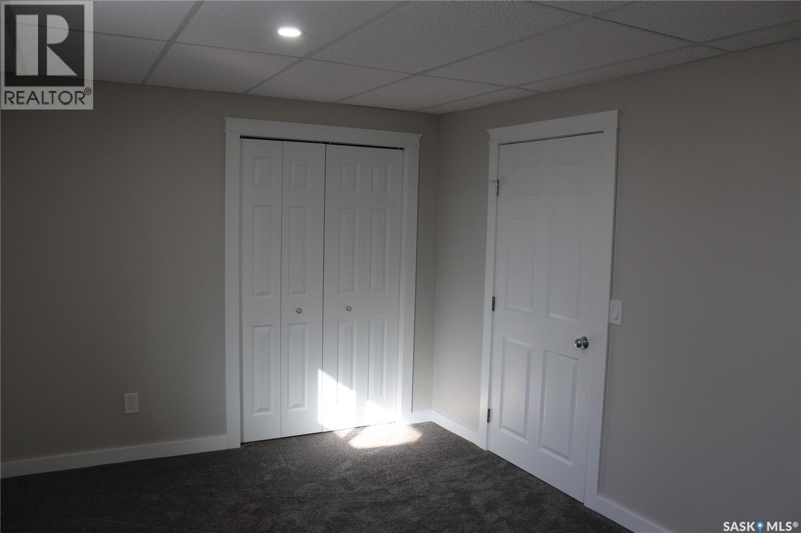 108 Erickson Street, Midale, SK - Indoor Photo Showing Other Room