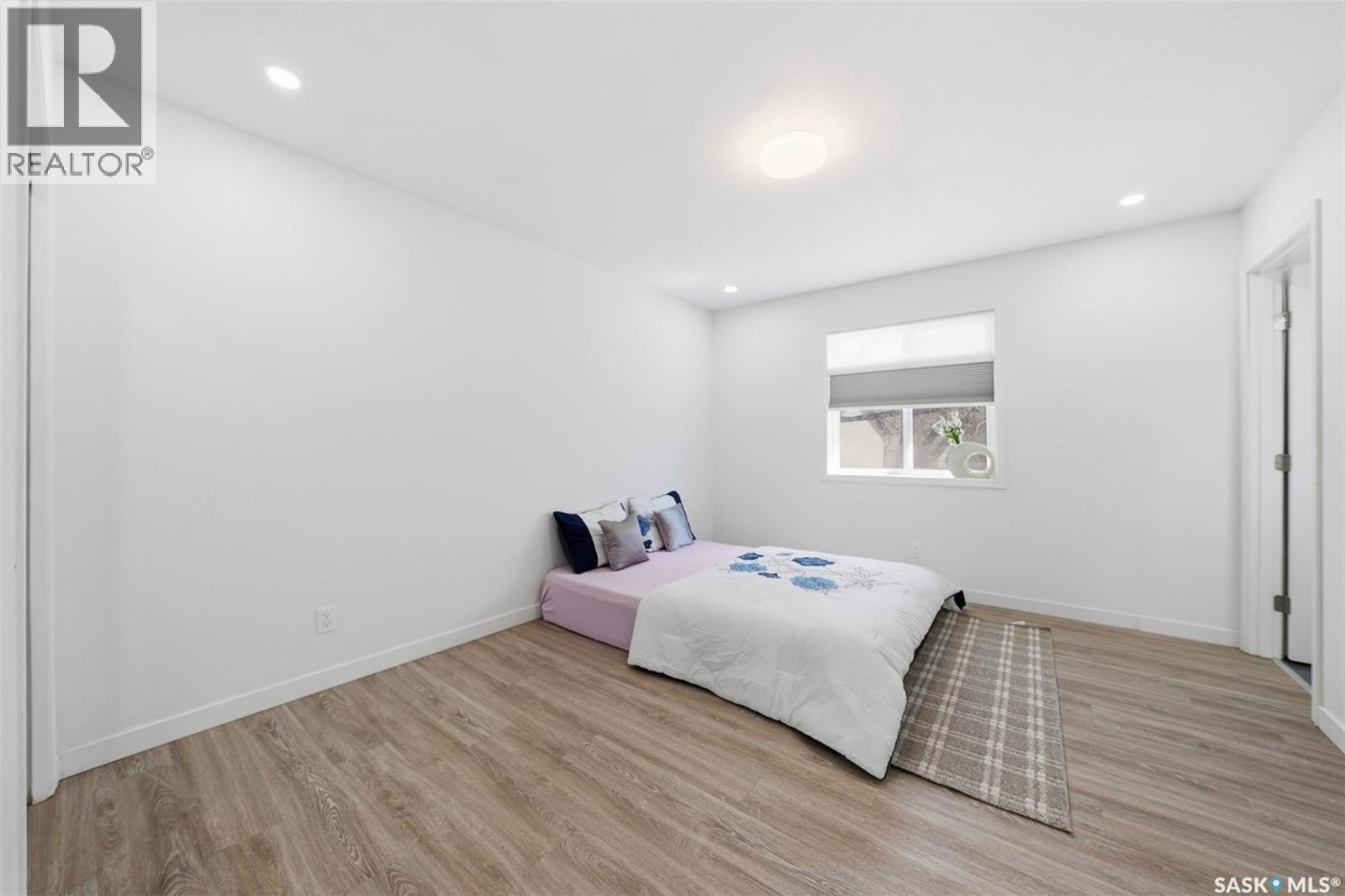 408 L Avenue N, Saskatoon, SK - Indoor Photo Showing Bedroom