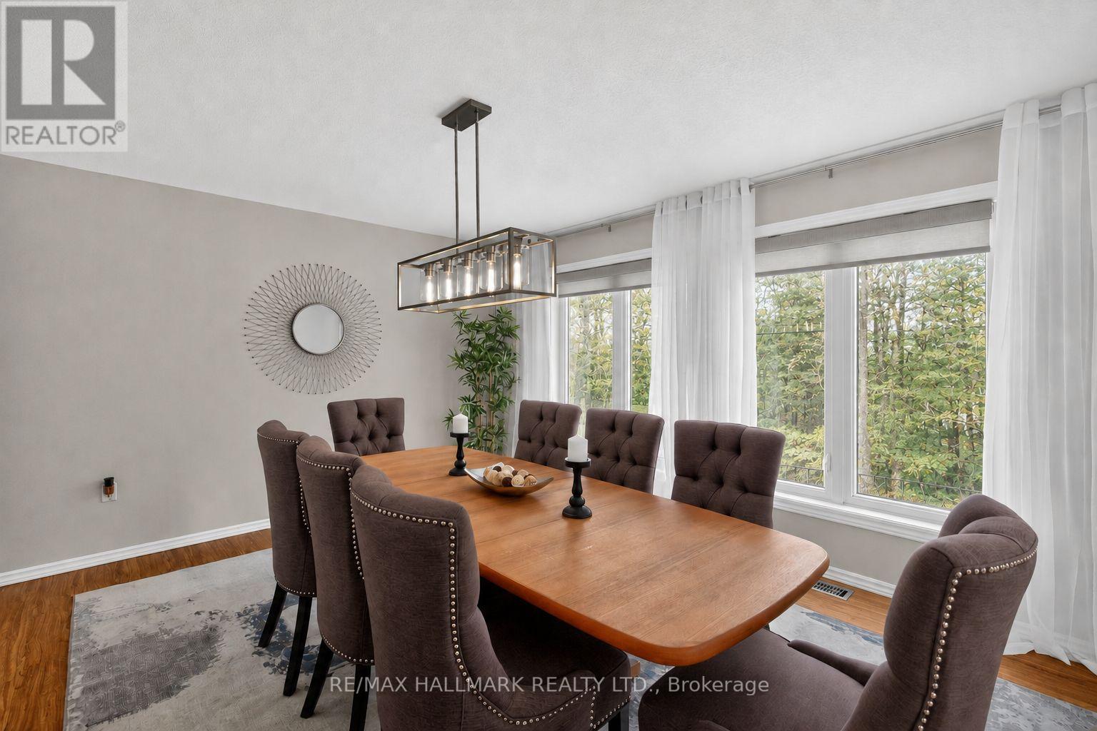 Dining Room - 10 Musquake Court, Tiny, ON - Indoor Photo Showing Dining Room