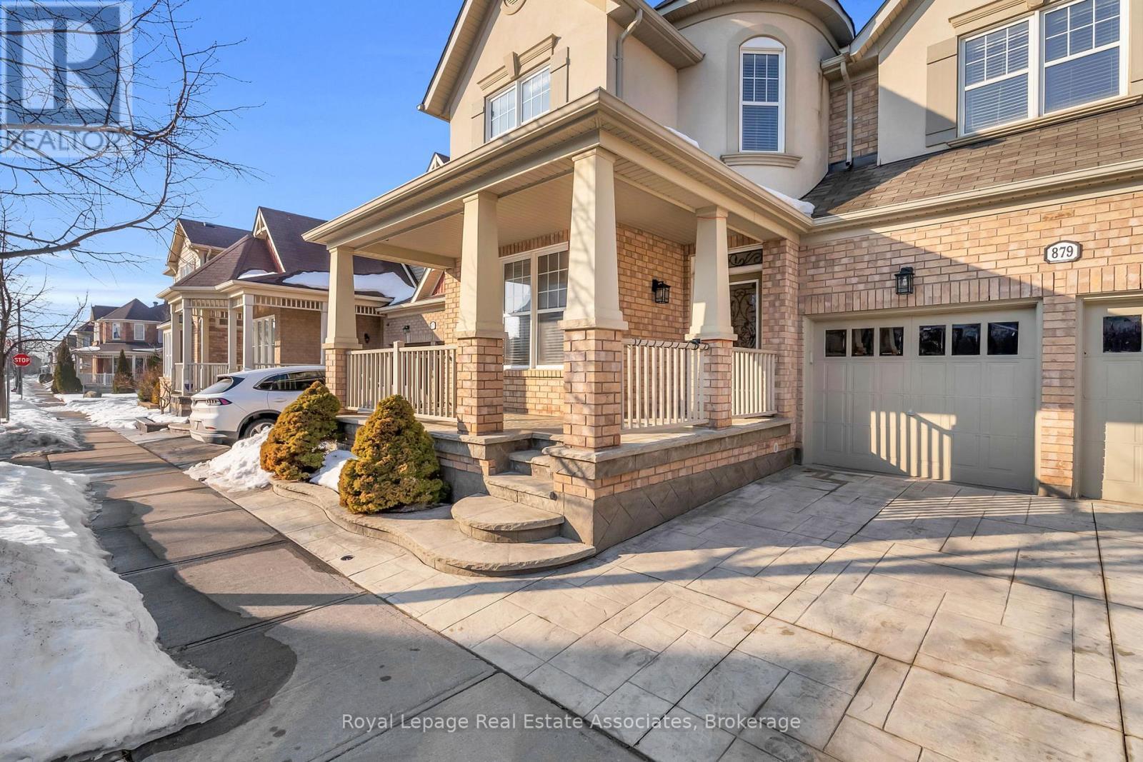 879 Etherington Way, Milton, ON - Outdoor With Deck Patio Veranda With Facade