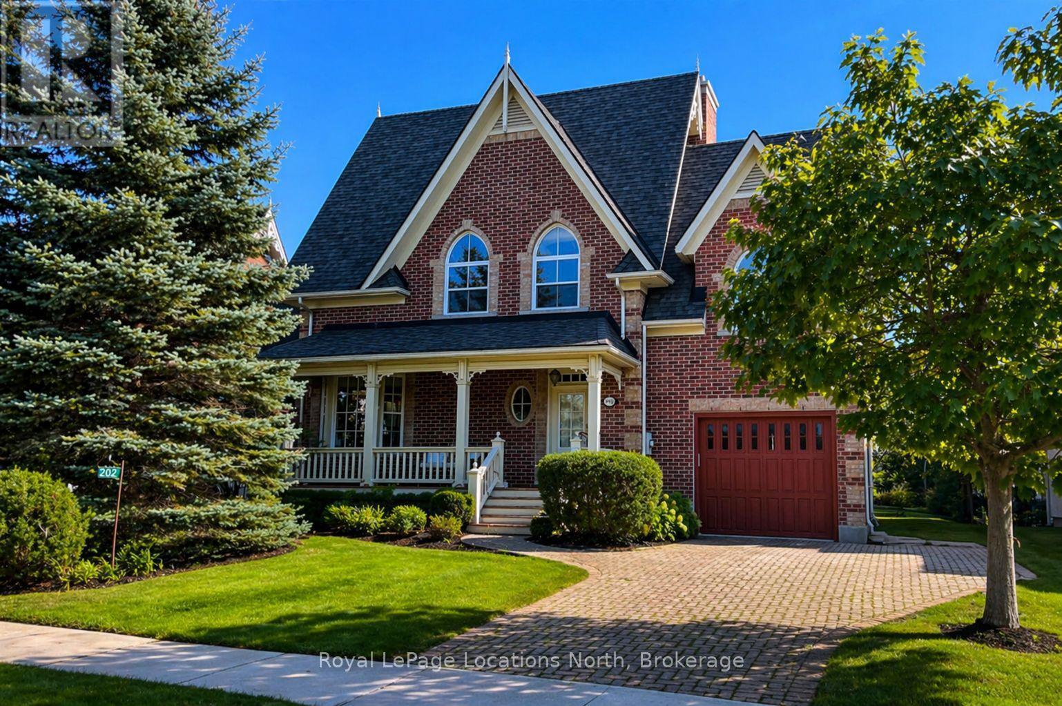 202 Snowbridge Way, Blue Mountains, ON - Outdoor With Deck Patio Veranda With Facade