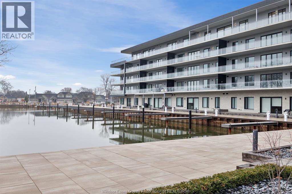 14400 Tecumseh Road Unit# 413, Tecumseh, ON - Outdoor With Balcony