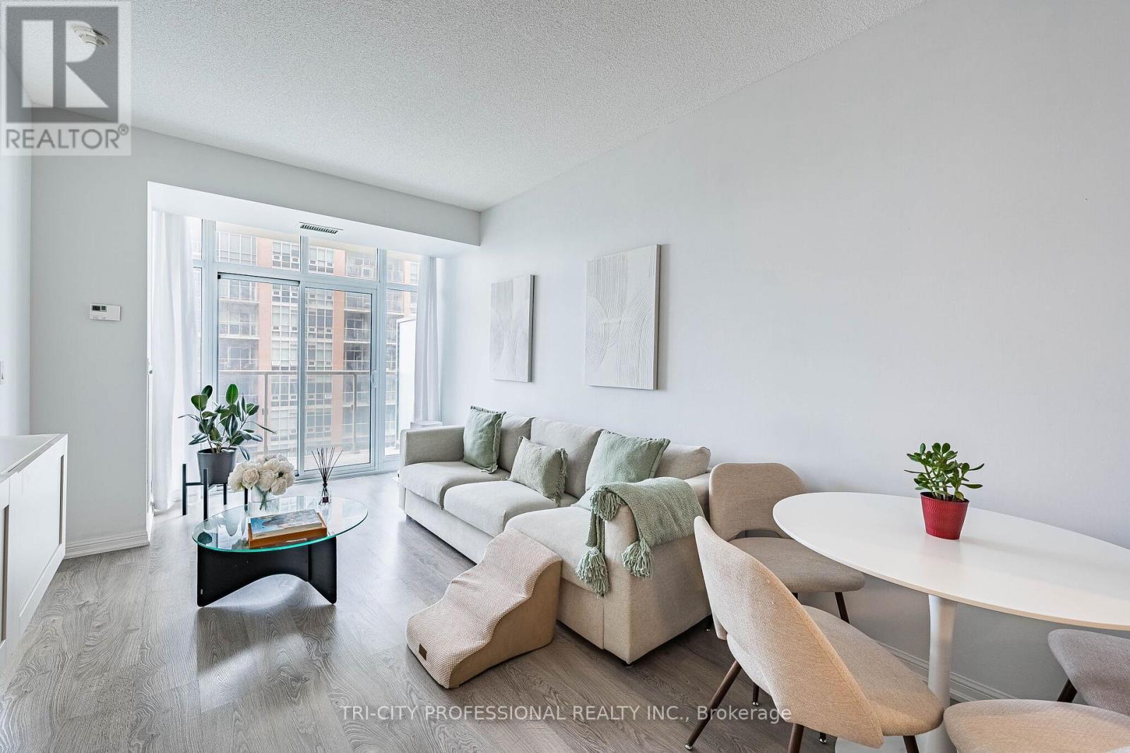 1713 - 85 E Liberty Street, Toronto, ON - Indoor