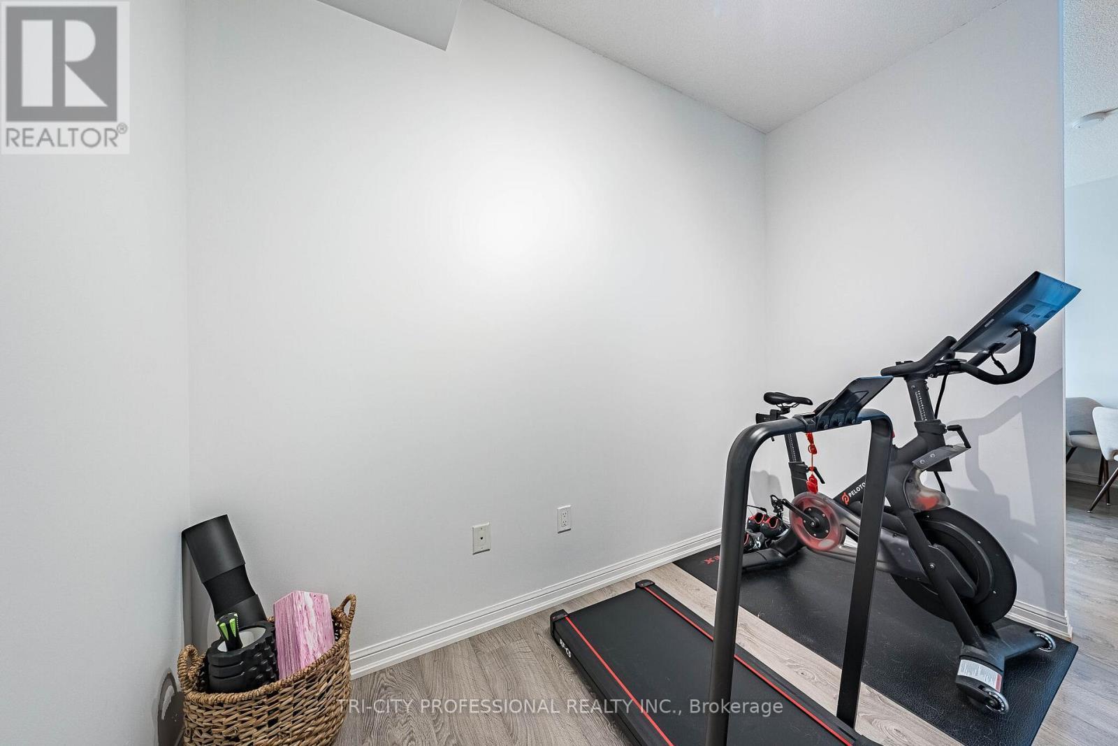 1713 - 85 E Liberty Street, Toronto, ON - Indoor Photo Showing Gym Room