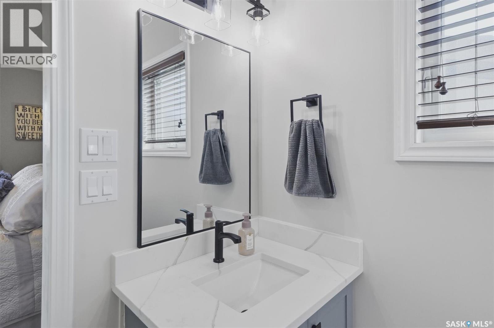 3402 Calder Crescent, Saskatoon, SK - Indoor Photo Showing Bathroom