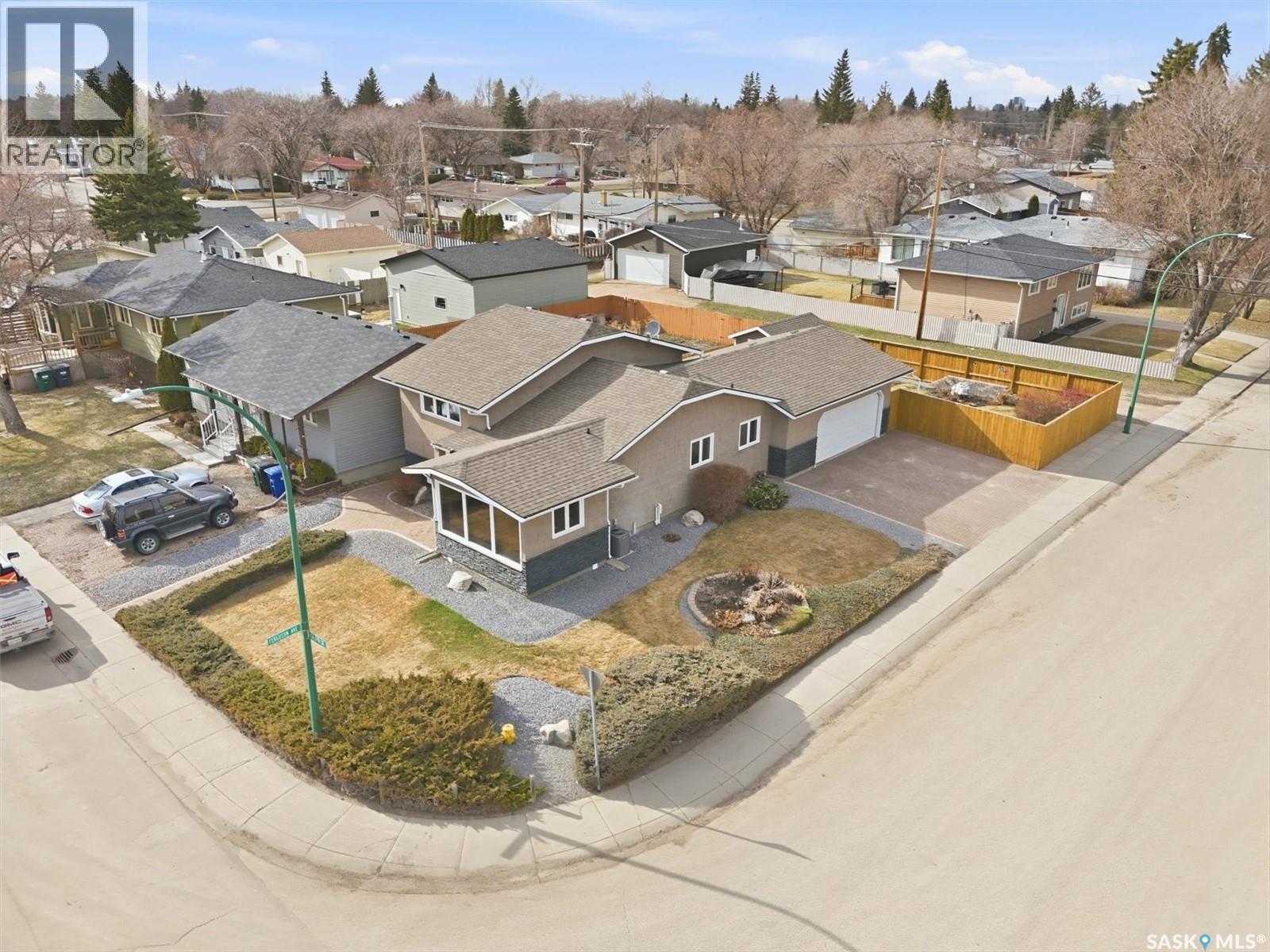 3402 Calder Crescent, Saskatoon, SK - Outdoor