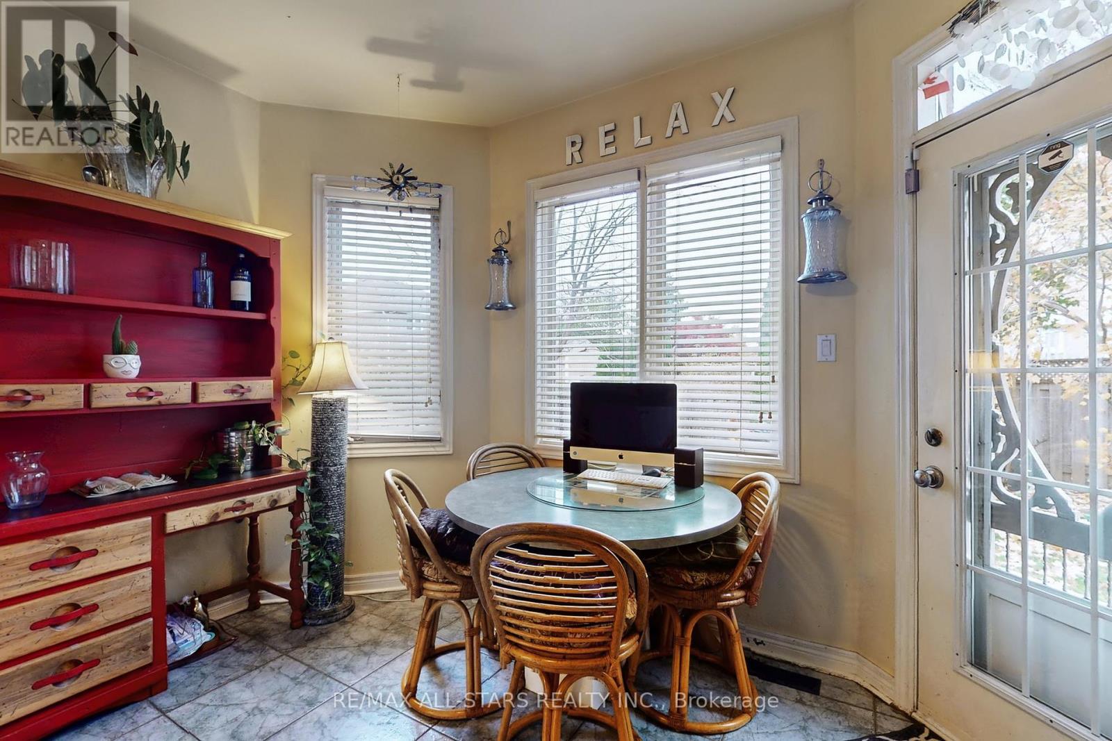54 Bretton Circle, Markham, ON - Indoor