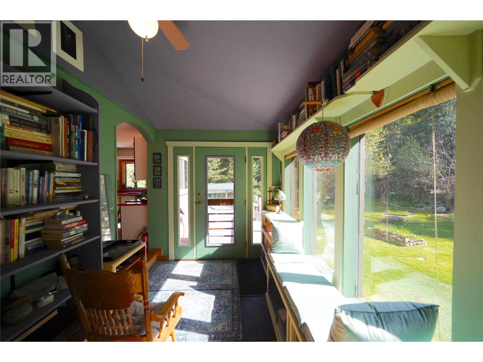 281 Iwanik Road, Procter, BC - Indoor Photo Showing Other Room