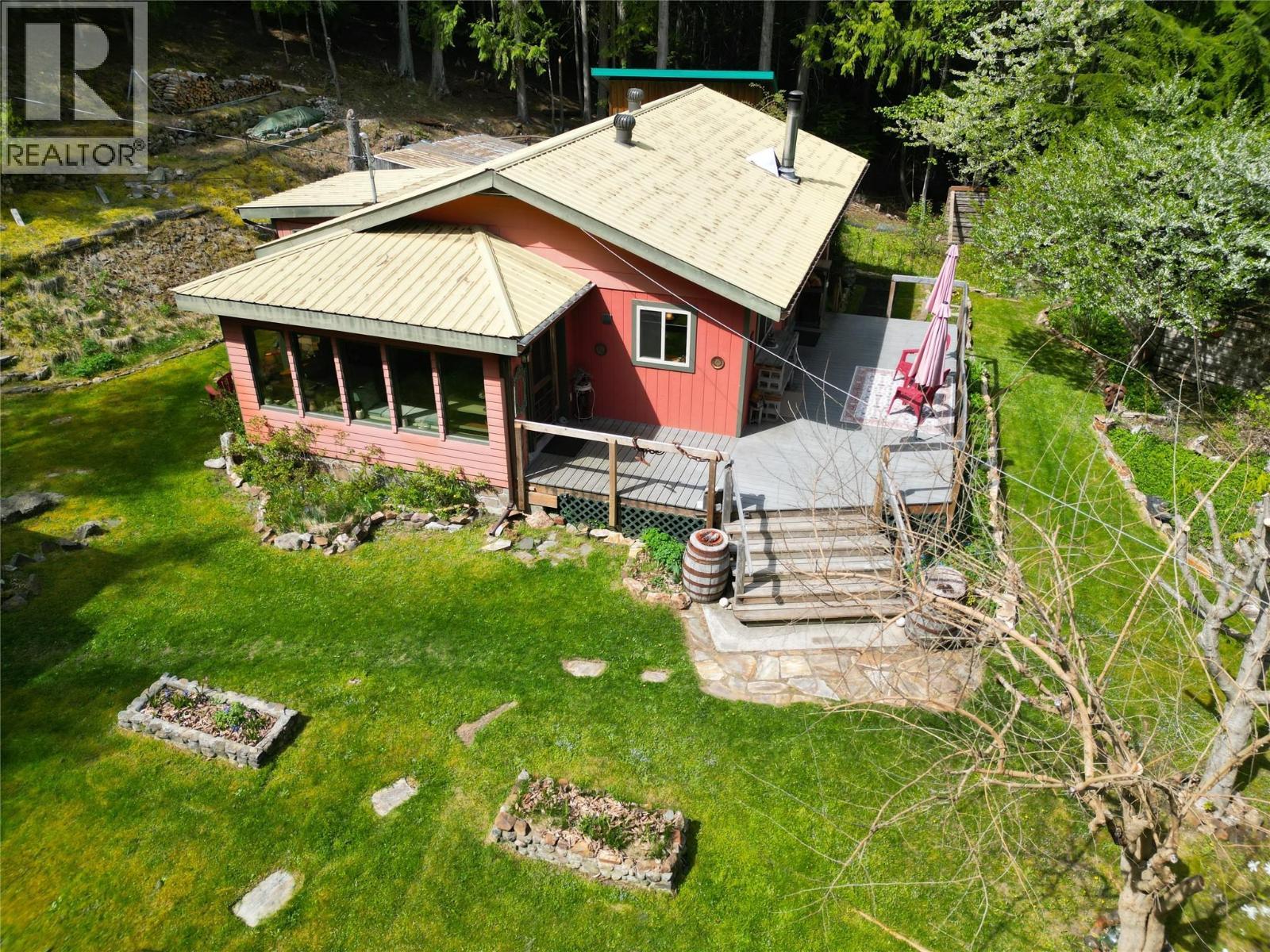 281 Iwanik Road, Procter, BC - Outdoor