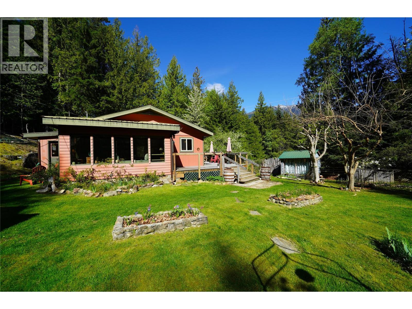 281 Iwanik Road, Procter, BC - Outdoor