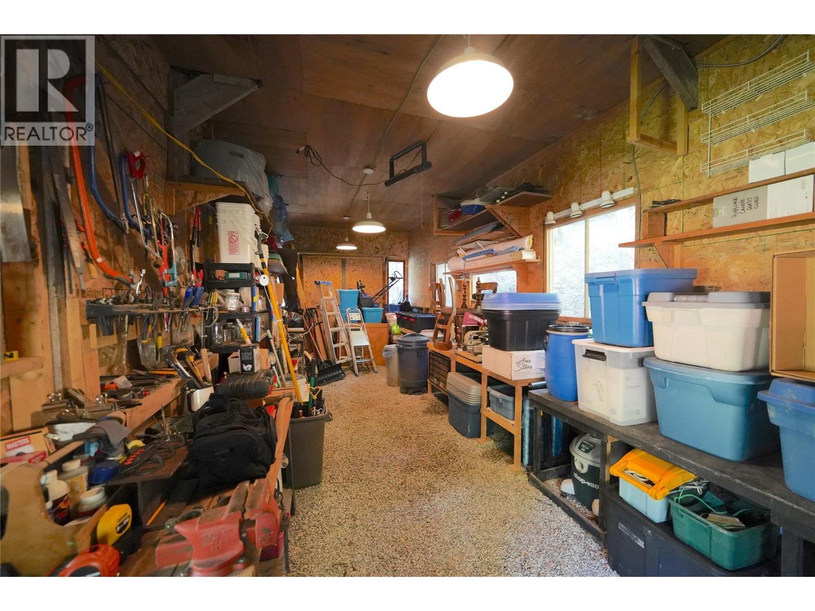 281 Iwanik Road, Procter, BC - Indoor