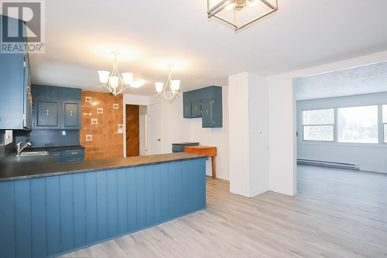 826 I Line Rd, Richards Landing, ON - Indoor Photo Showing Kitchen