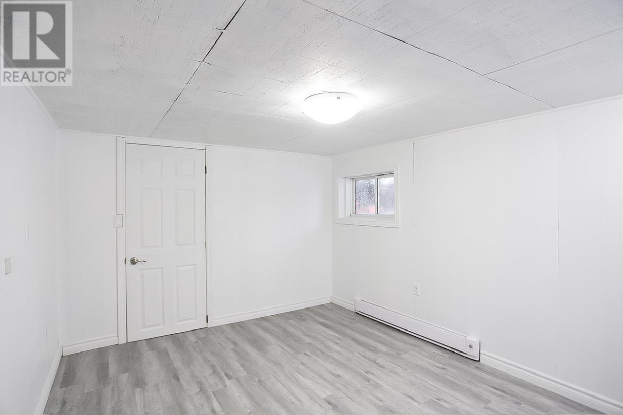 826 I Line Rd, Richards Landing, ON - Indoor Photo Showing Other Room